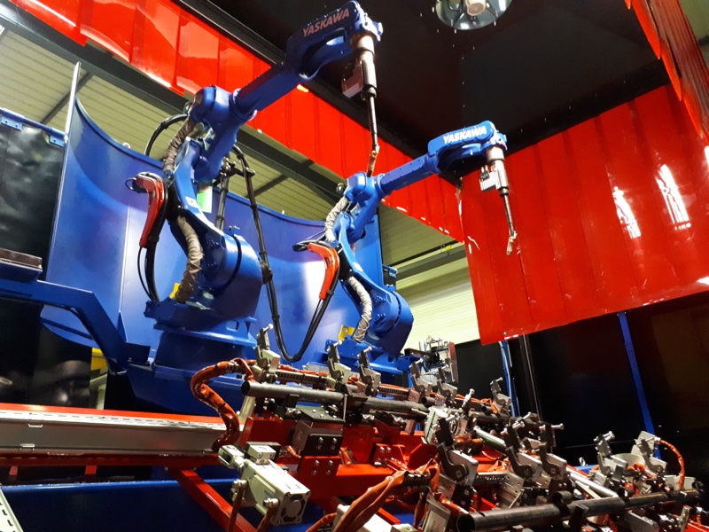 Exemple de cellule robot - Twin robots dans le secteur métallurgie